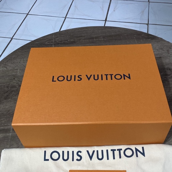 Louis Vuitton Monogram Boetié PM Size Bag NWT - Picture 12 of 15